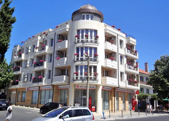 St. George Apartments